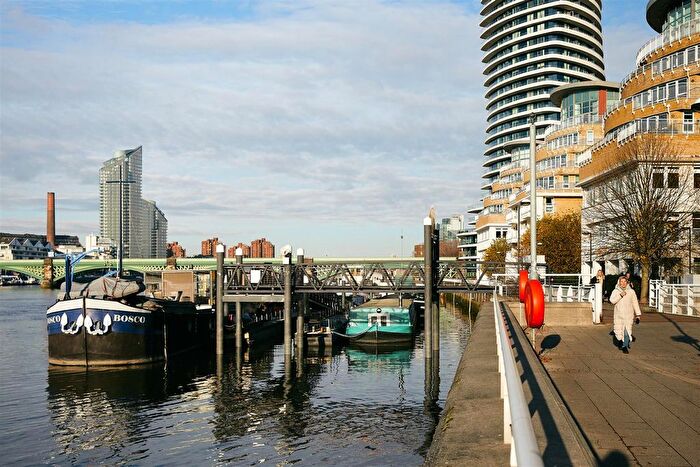 Houseboat For Sale In Mooring At Oyster Pier, Battersea, SW11