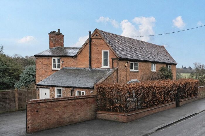 4 Bedroom Cottage To Rent In Barford Road, Sherbourne, CV35