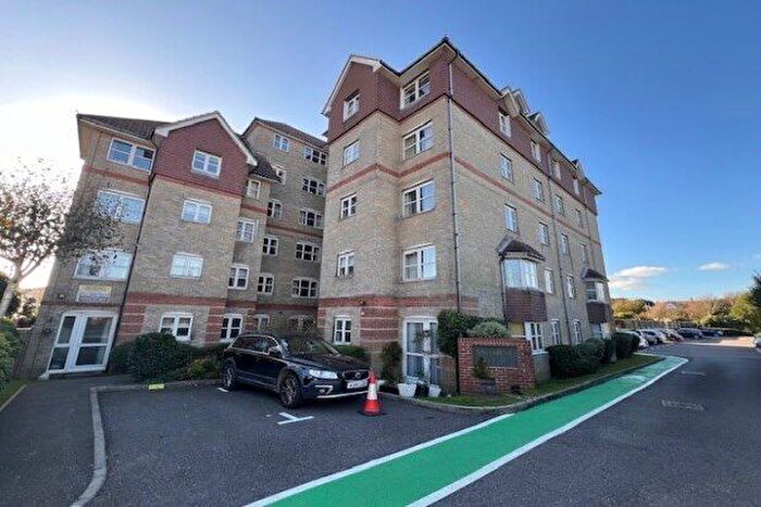 1 Bedroom Flat To Rent In Seafield Road, Bournemouth, BH6