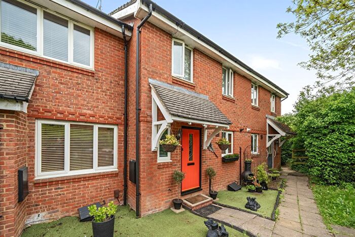 3 Bedroom Terraced House For Sale In Halliday Close, Shenley, Radlett, WD7