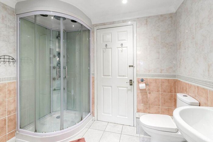 4 Bedroom Semi-Detached House For Sale In Whaddon Way, Bletchley, MK3