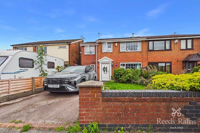 4 Bedroom Semi Detached House For Sale In West View, Bamber Bridge, Preston, Lancashire, PR5