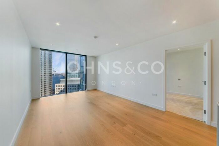 1 Bedroom Flat To Rent In Hampton Tower, South Quay Plaza, Canary Wharf, E14