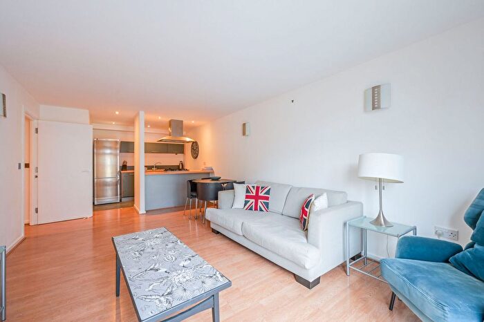 1 Bedroom Flat For Sale In Cold Harbour, Docklands, London, E14