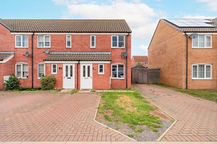 2 Bedroom End Of Terrace House For Sale In Howard's Way, Bradwell, NR31