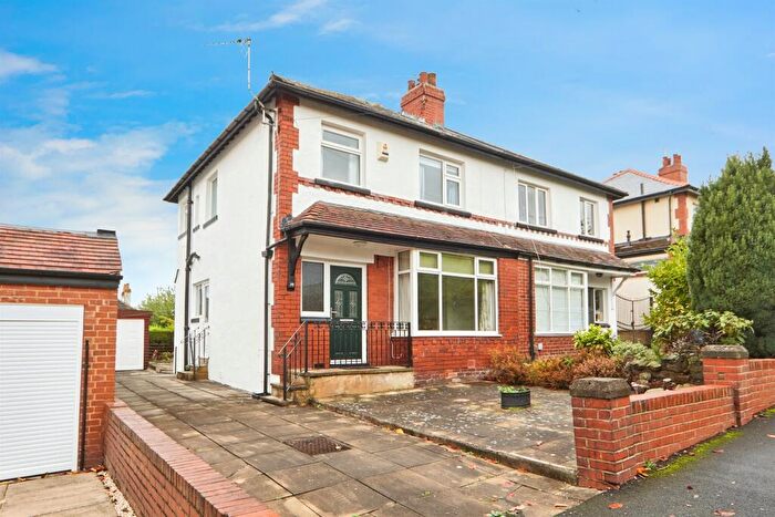 3 Bedroom Semi-Detached House For Sale In Victoria Drive, Horsforth, Leeds, LS18
