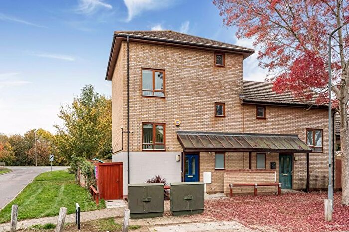3 Bedroom End Of Terrace House For Sale In Dunthorne Way, Grange Farm, Milton Keynes, MK8