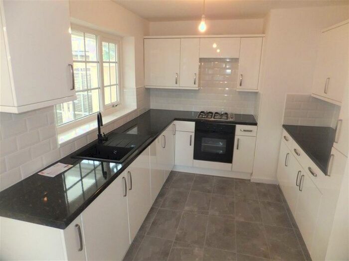 3 Bedroom Detached Bungalow To Rent In Heathcroft Road, Four Oaks, Sutton Coldfield, B75