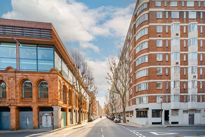 2 Bedroom Flat For Sale In Chelsea Cloisters, Chelsea, SW3
