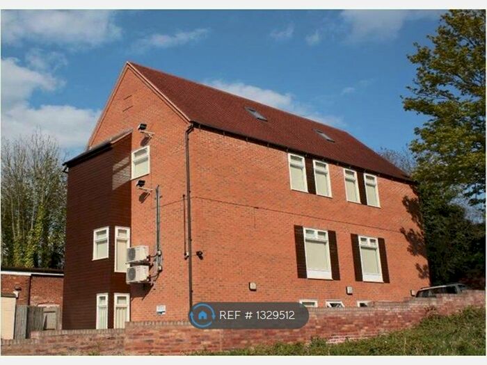 1 Bedroom Flat To Rent In Shire House, Bromsgrove, B60