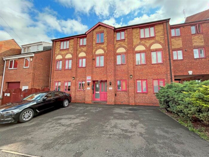 2 Bedroom Flat To Rent In The Windings, Chesterfield Street, Carlton, Nottingham, NG4