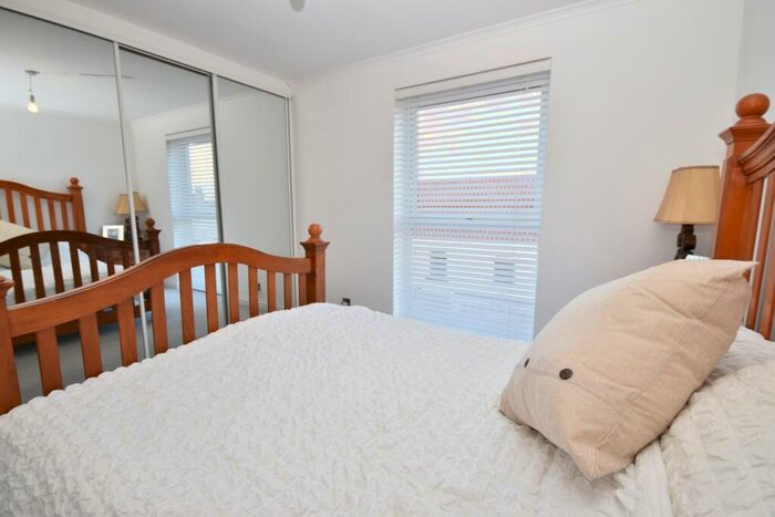 2 Bedroom Flat For Sale In Elm Tree Court, Cottingham, East Riding Of Yorkshire, HU16