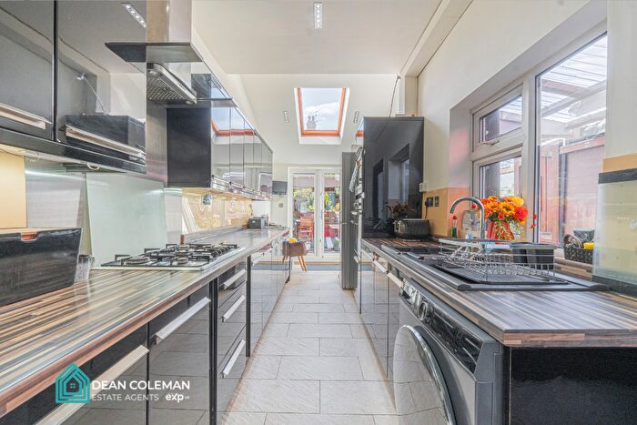 2 Bedroom Terraced House For Sale In Midland Road, Cotteridge, B30