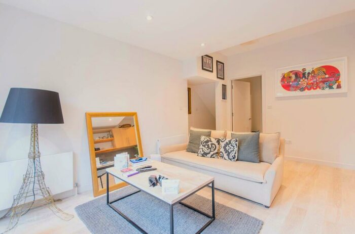 1 Bedroom Flat To Rent In Springbank Road, Lewisham, London, SE13