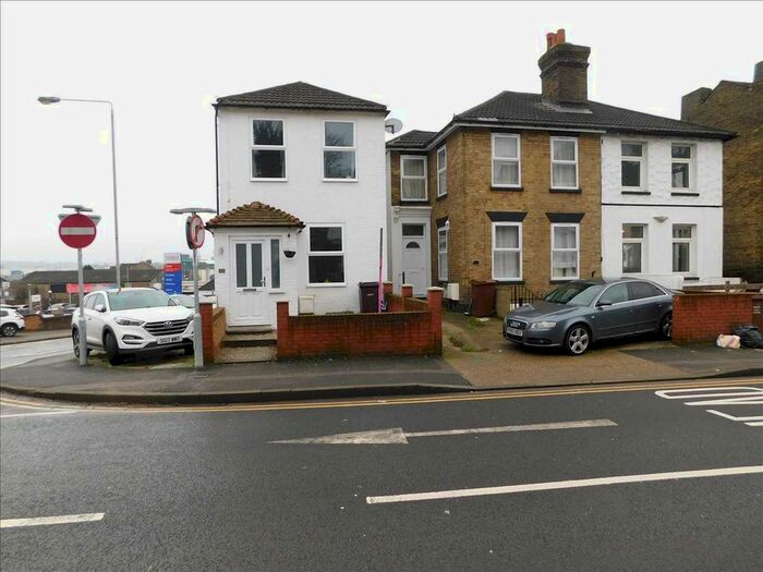 2 Bedroom Detached House To Rent In Ballard Business Park, Cuxton Road, Rochester, ME2