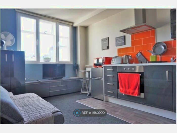 Studio To Rent In Devonshire House, Birmingham, B3