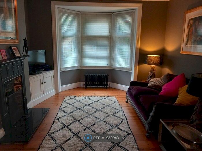 4 Bedroom Terraced House To Rent In Stockbridge Road, Winchester, SO22