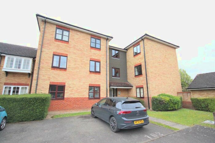 1 Bedroom Flat To Rent In Tamarin Gardens, CB1