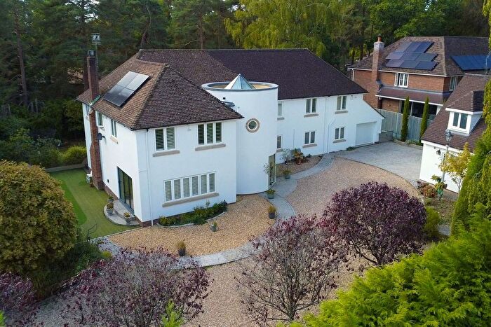 5 Bedroom Detached House For Sale In Brackendale Road, Camberley, GU15