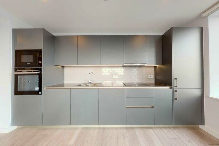 2 Bedroom Apartment To Rent In Park Central East, SE17