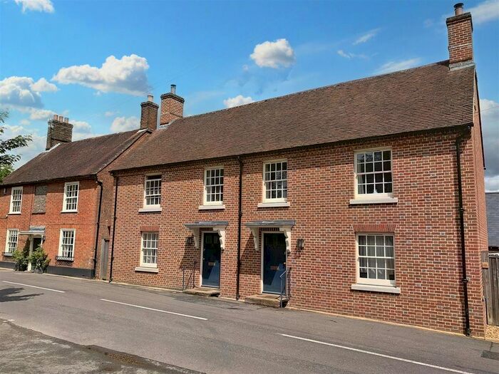 3 Bedroom Property To Rent In Castle Street, Cranborne, Wimborne, BH21