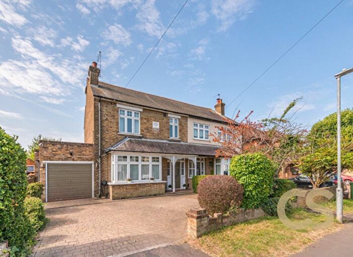 3 Bedroom Semi-Detached House To Rent In Andrews Lane, Cheshunt, Waltham Cross, Hertfordshire, EN7
