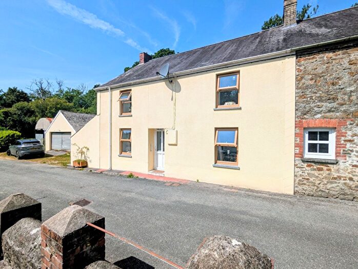 4 Bedroom Detached House For Sale In Talog, Carmarthen, Carmarthenshire., SA33