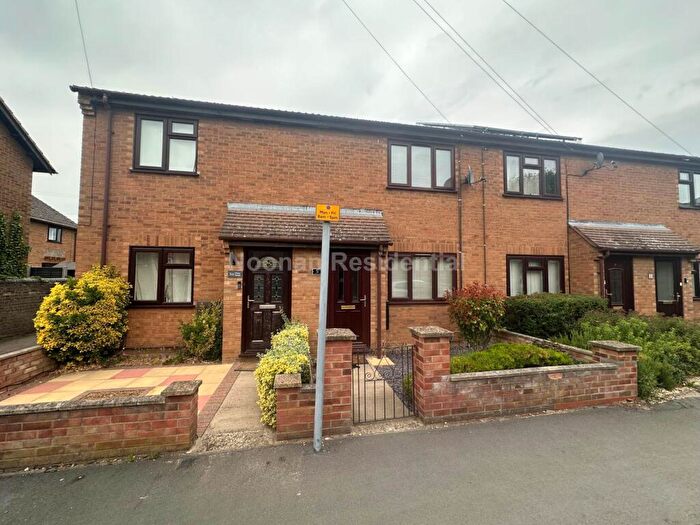 2 Bedroom Semi Detached House To Rent In Priory Road, St Neots, PE19