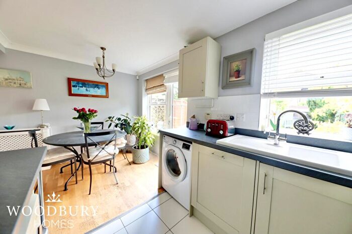 2 Bedroom End Of Terrace House To Rent In Roding Gardens, Loughton, IG10