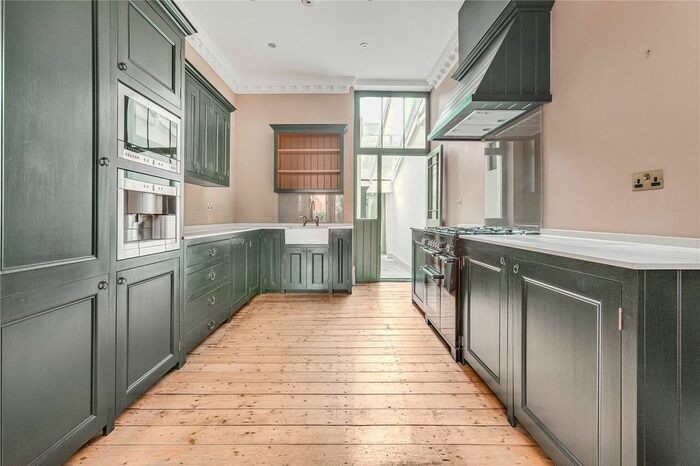 5 Bedroom Property To Rent In Fentiman Road, Oval, SW8