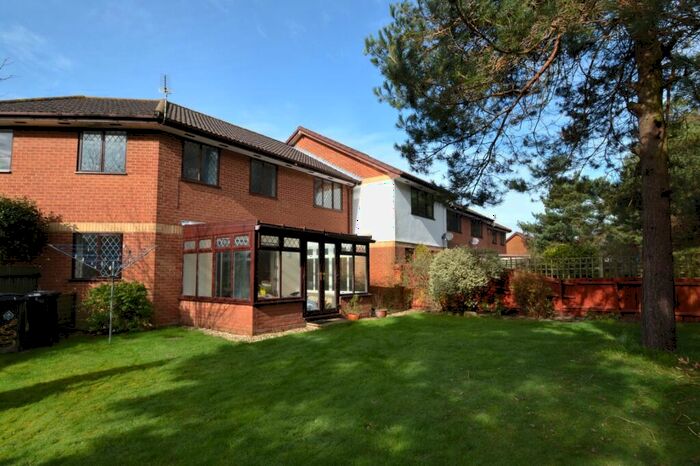 4 Bedroom Terraced House To Rent In Wareham, BH20