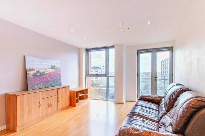 2 Bedroom Flat To Rent In Faroe, Gotts Road, Leeds, West Yorkshire, LS12