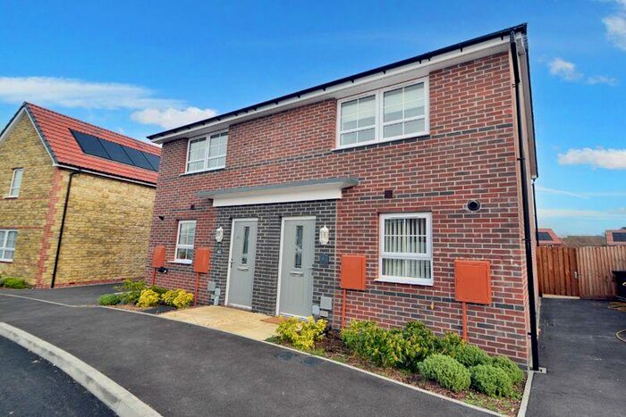 2 Bedroom Semi-Detached House To Rent In Oxhouse Drive, Nailsea, BS48