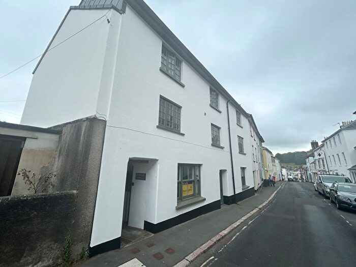 1 Bedroom Flat To Rent In East Street, Ashburton, Newton Abbot, TQ13