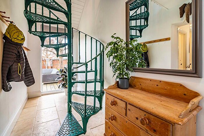 4 Bedroom Detached House For Sale In The Old School, Main Street, Hoveringham, Nottinghamshire, NG14