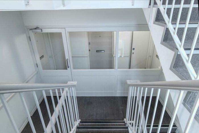 Flat To Rent In Jerome Court, The Limes Avenue, N11