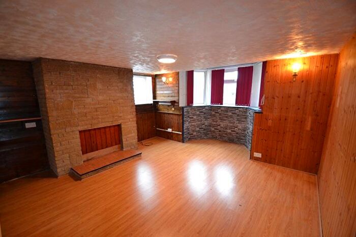 3 Bedroom Flat For Sale In Orchard House, Old North Rd, Royston, SG8