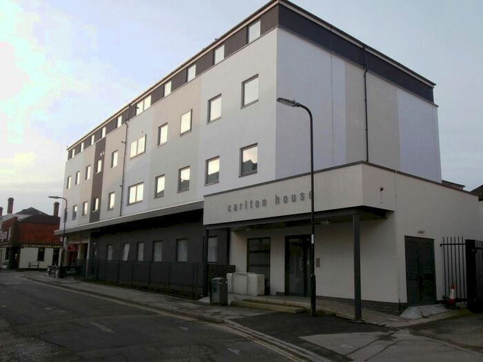 4 Bedroom Property To Rent In Carlton House, Carlton Place, Southampton, SO15