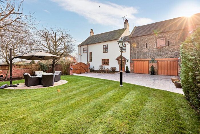 4 Bedroom House For Sale In Doncaster Road, Whitley, DN14