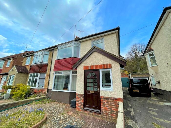 3 Bedroom Property To Rent In Upper Bevendean Avenue, Brighton, BN2