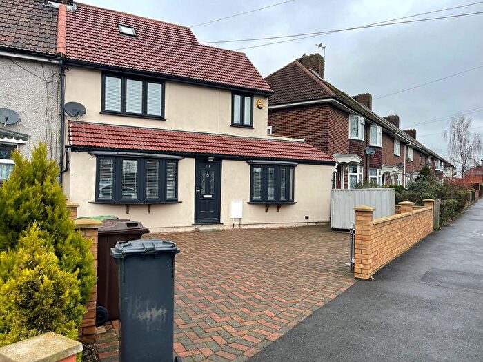 4 Bedroom End Of Terrace House To Rent In Porters Avenue, Dagenham, RM8