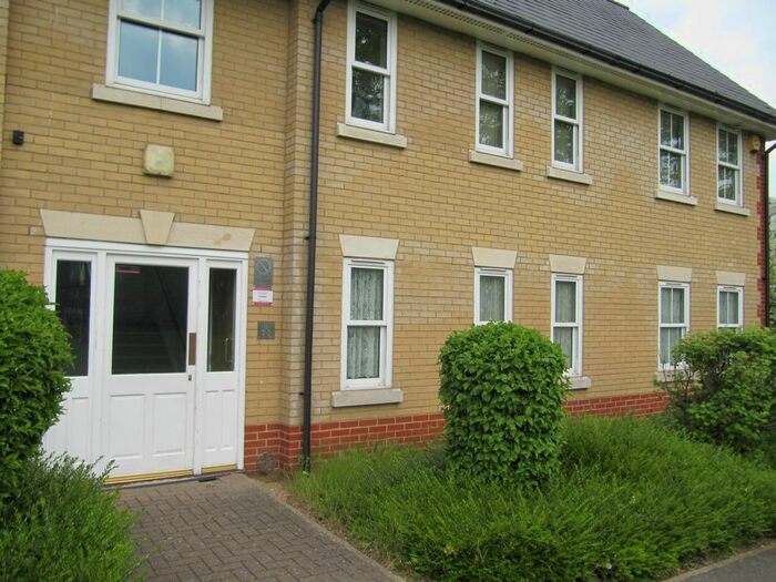 2 Bedroom Flat To Rent In Monarch Way, Newbury Park IG2
