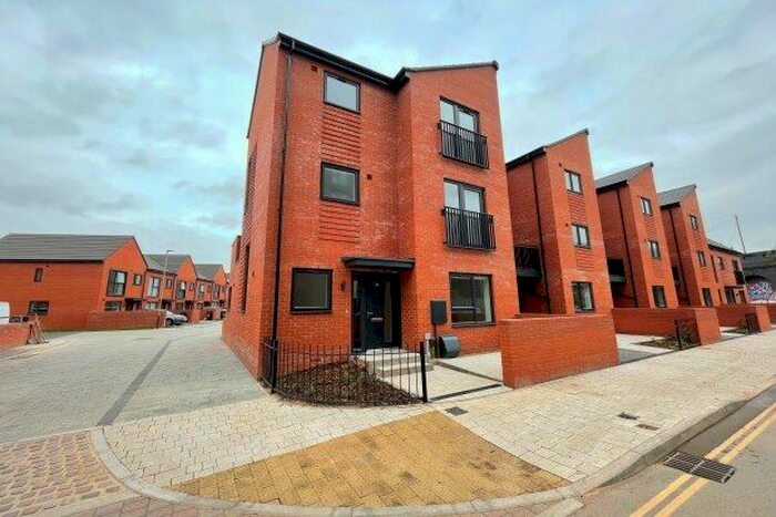 4 Bedroom Property To Rent In All Saints Road, Leicester, LE3