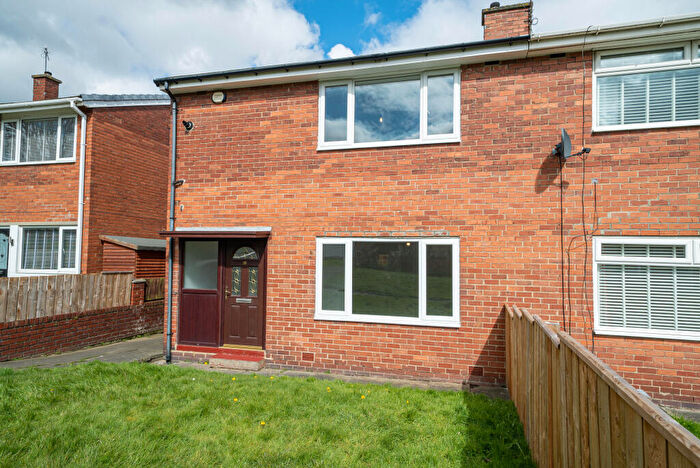 2 Bedroom End Of Terrace House To Rent In Creslow, High Heworth, Felling, Gateshead, NE10