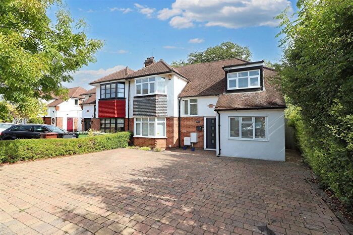 3 Bedroom Property For Sale In Grange Road, Elstree, Borehamwood, WD6