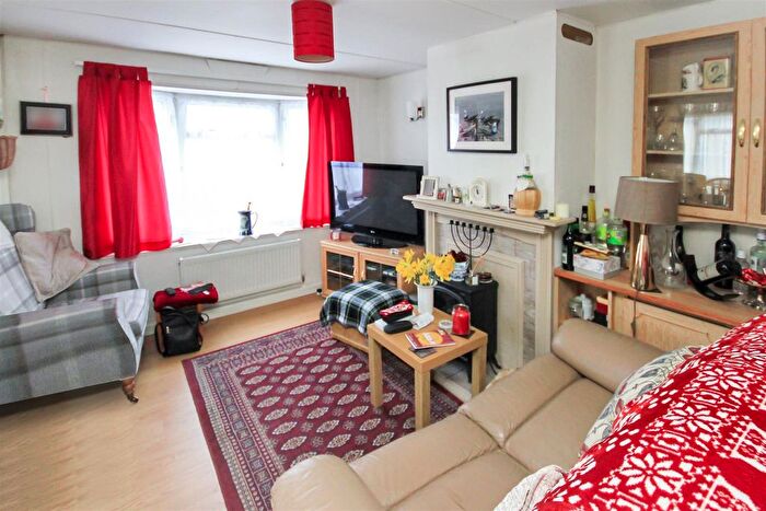 2 Bedroom Detached Bungalow For Sale In Wilby Park, Wilby, Wellingborough, NN8