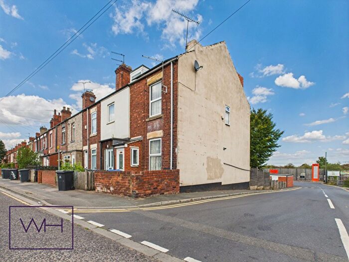 3 Bedroom End Of Terrace House For Sale In Bentley Road, Bentley, Doncaster, DN5