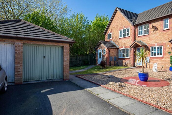 3 Bedroom End Of Terrace House For Sale In Blaen Y Ddol, Broadlands, Bridgend, CF31