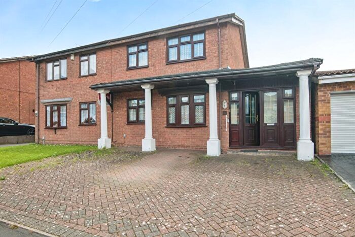 4 Bedroom Semi Detached House For Sale In Gladstone Street, West Bromwich, B71