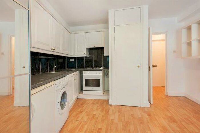 Studio To Rent In Cecilia Road, London, E8